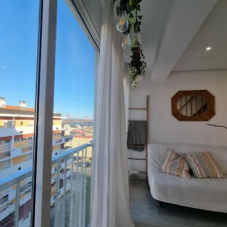 Duplex Over The Tejo 5 Min Belem Tower Lisbon